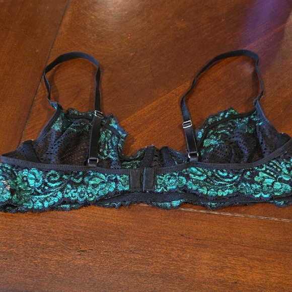 (J15) Source Unknown Black and Green Lace Bra with Underwire - Picture 4 of 6
